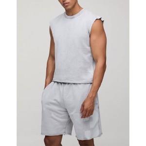 Ensemble débardeur et short gris sans manches pour homme, col rond, en coton tricoté, décontracté, respirant, couleur unie, idéal pour l'été - Product Image 1