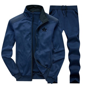 Conjunto Deportivo para Hombre Color Granate con Chaqueta y Pantalones de Chándal Transpirables de Poliéster con Bolsillos Laterales, Ropa Deportiva Casual - Product Image 6