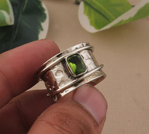 Anillo de banda con engaste de bisel de peridoto natural, plata de ley 925, piedra preciosa verde oliva auténtica, piedra de nacimiento de agosto, joyería apilable - Product Image 3