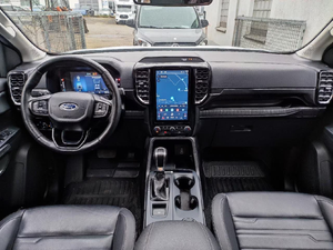 Camioneta Ford Ranger Limited 4x4 Doble Cabina, Automática, Diésel, Interior de Cuero, Navegación, Enganche de Remolque, Control de Crucero Adaptativo - Product Image 4