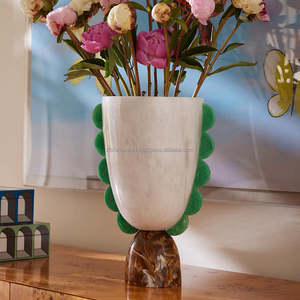 Florero de decoración de resina de superficie de alta calidad, macetas de flores de remolino azul de resina epoxi para flores de artesanías Rf - Product Image 4