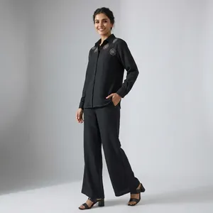 Conjunto de Camisa Negra Bordada y Pantalones Anchos para Mujer, Top de Manga Larga con Cuello y Diseño Floral, Elegante y Casual para Oficina - Product Image 5