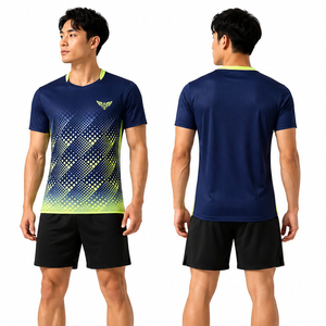 ชุดเสื้อเทนนิสผู้ชายแบบกำหนดเอง ระบายอากาศได้ดี แห้งเร็ว เสื้อยืดกีฬาและกางเกงขาสั้นแบบยูนิฟอร์ม - Product Image 1