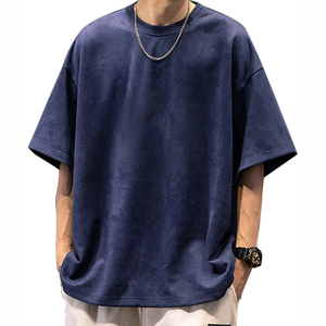 T-shirt pour homme avec ourlet incurvé, longueur allongée, style streetwear, en coton mélangé doux, fabrication sur mesure - Product Image 6