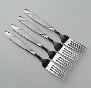 Cuchara para Postre y Tarta, Cuchillería de Acero Inoxidable con Acabado Clásico, Tenedor para Fruta, Cubertería para Restaurante, Diseño Contemporáneo - Product Image 6