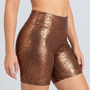 Shorts de pole dance professionnels pour femmes, avec grip corporel, tissu doux, extensible, confortable, ajustement sûr et adaptés à un usage quotidien. - Product Image 6