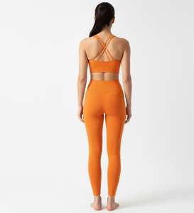 Conjunto de Yoga y Pilates OEM de Alta Calidad, Ropa Deportiva, Material de Nailon, Diseño 2 en 1 para Mujer, Secado Rápido - Product Image 2