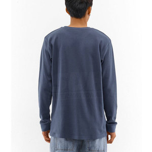 Chemise en coton 100% premium pour homme, tricot gaufré, couleur unie, manches longues, respirante, écologique, décontractée, en vente en ligne - Product Image 3