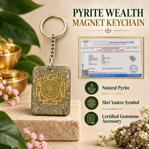 Llavero Rectangular Tallado con Diseño de Sri Yantra en Dorado sobre Fondo Moteado, Arte Portátil Coleccionable con Temática Budista - Product Image 5
