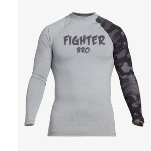 Camiseta de Compresión de Manga Larga para Hombre, Diseño de Camuflaje Gris, Secado Rápido, Logotipo Estampado en la Parte Delantera, Marca Fighter Bro - Product Image 1