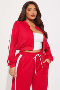 Ensemble de survêtement rouge pour femmes, pantalon long avec rayures blanches, style sportif, coupe ample, matière polyester respirante, vêtements décontractés - Product Image 5