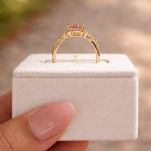 ชุดแหวนแต่งงานผู้หญิง สีชมพูแฟนซี ทรงวงรี ดีไซน์วินเทจ ทองคำแท้ 14K รับรองโดย IGI สำหรับวันครบรอบวันเกิด - Product Image 3