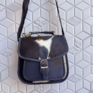 Sac à main bandoulière élégant en cuir de vachette pour femme, style western, léger et imperméable, capacité 1-1,9 L, le plus vendu - Product Image 1