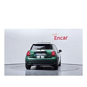 Mini Cooper Classic Plus Julio 2022 17.677 km Volante a la Izquierda Estándar de Emisiones Euro V Asientos de Cuero Cámara Trasera - Product Image 4