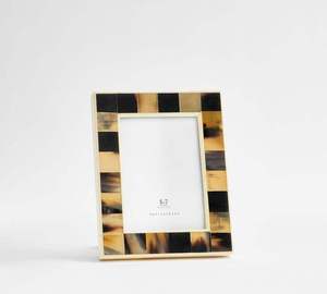 Modern Brown & <b>Black</b> Modern Pattern Bone Horn Photo <b>Frame</b> Handicraft Decor Bone Horn Photo <b>Frame</b> Best Quality Horn Photo <b>Frame</b> - Product Image 6