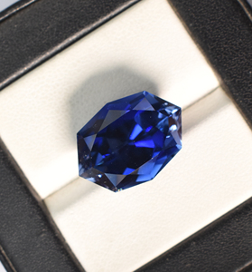 Saphir bleu royal de laboratoire, taille fantaisie hexagonale 18x13 mm, 18,80 carats, pierre précieuse non montée pour la création de bijoux - Product Image 5