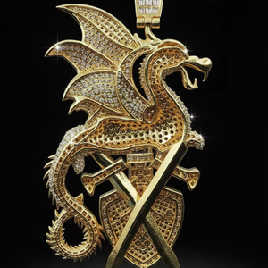 Pendentif Dragon et Bouclier Médiévaux Personnalisés Sertis de Diamants Micro-Pavés, Fabriqués à la Main en Or Jaune 14K avec Ornements Détaillés - Product Image 2