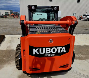 Cargadora Compacta Kubota SSV65 con Ruedas y Cucharón para Trabajos Agrícolas, Construcción y Manejo de Materiales - Product Image 3