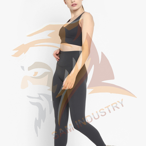 Ensemble de yoga pour femmes avec logo personnalisé, en spandex/polyester, sans manches, séchage rapide, respirant, motif uni - Product Image 4