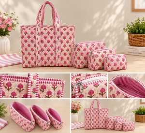 Lot de quatre trousses de voyage matelassées en tissu floral, pochettes de maquillage, organiseurs de rangement pour vanité, accessoires d'emballage pour valise - Product Image 4