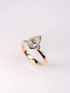 Bague en diamant de laboratoire taille poire 2,00 carats, or jaune 18K/14K/10K, bijoux de luxe pour fiançailles, fabrication directe OEM ODM - Product Image 5