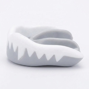 Protège-dents de sport absorbant les chocs, protège-dents léger pour athlètes, protège-dents en silicone flexible, ajustement confortable - Product Image 3