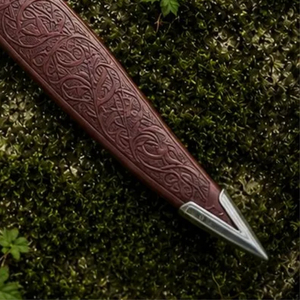 Épée médiévale fantastique personnalisée, réplique de collection faite à la main avec lame en acier gravée et design de poignée unique - Product Image 2
