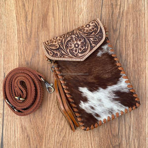Western main usiné en cuir gland bandoulière support pour téléphone véritable cuir de vachette Floral téléphone portable sac à main pour femmes - Product Image 2