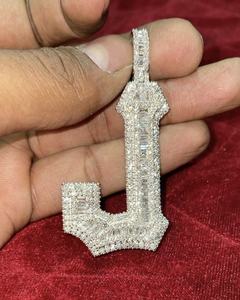 Collier Pendentif en Argent Moissanite Taille Brillant Sertie de Pierres, Qualité Supérieure, Personnalisé, Style Hip-Hop, pour Hommes et Femmes, Idéal au Quotidien et pour Offrir - Product Image 1