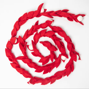 Guirlande de la Saint-Valentin en feutre et laine rouge, 100% laine, fabriquée à la main de manière éthique, décoration de cheminée - Product Image 1