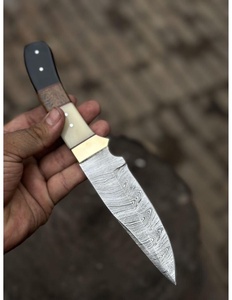 Cuchillo de Caza Premium Hecho a Mano de Acero de Damasco con Mango de Hueso y Madera, Hoja Fija de Borde Recto y Punta Caída, para Uso en Exteriores y Camping TARJ - Product Image 5