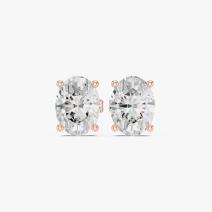 Boucles d'oreilles clous en diamant de laboratoire taille ovale 2.10 carats, or jaune 9K, solitaire 4 griffes, vente en gros OEM, bijoux fins - Product Image 6