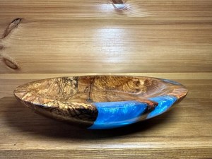 Nouvelle soupière en résine colorée au design boisé, articles de luxe pour cuisine, hôtels et restaurants, soupière en bois et résine, soupière artisanale en résine et bois - Product Image 4