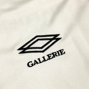 ผู้ผลิตเสื้อฟุตบอลคอวี ปักโลโก้ตามสั่ง เสื้อฟุตบอลขายส่ง OEM ระบายอากาศได้ดี ชุดทีมแบบซับลิเมชั่น สำหรับผู้ใหญ่ - Product Image 5