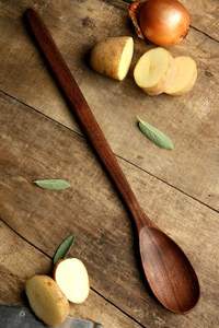 Ensemble de 3 cuillères de cuisine en teck avec support en bois pour le rangement, comprenant des spatules, une louche, une passoire et une cuillère à mélanger - Product Image 4