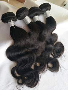 Extensiones de Cabello Indio Remy de Onda Suelta, Cabello Humano 100% Natural, Color Natural - Product Image 5