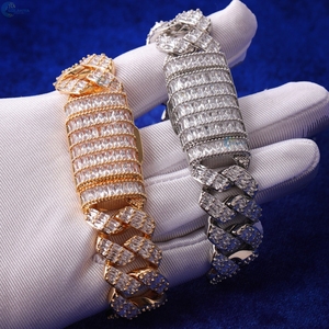 Bracelet cubain à maillons baguette serti de diamants incolores cultivés en laboratoire, style hip-hop, pour homme - Product Image 4