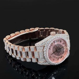 Reloj de Diamantes Splendid Jewelry para Hombre, Analógico de Cuarzo, Correa Plateada con Moissanita, Esfera de 28 mm, Números Romanos, Estilo Lujoso, Cristal de Zafiro - Product Image 4