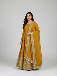 Ramdev Trading, Ropa Étnica India y Pakistaní al por Mayor, Conjunto de Kurti de Seda Romana de Diseñador para Mujer, Lehenga Nupcial, Estilo Moderno para Bodas - Product Image 2