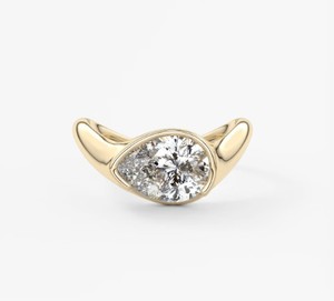 Bague Shama Gems en argent sterling 925 avec moissanite taille poire 10x7mm sertie clos, plaquée or, bijoux de fiançailles et de mariage - Product Image 1