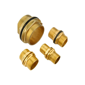 Raccord de réservoir en laiton de précision pour les systèmes de stockage et de distribution de liquides industriels - Product Image 5
