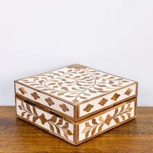 Caja de Almacenamiento de MDF con Incrustaciones de Resina de Diseño Premium, Caja Decorativa con Incrustaciones de Resina, Joyero de Resina a un Precio Muy Razonable - Product Image 1