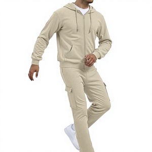 Ensemble deux pièces pour homme, sweat à capuche zippé et pantalon cargo, fabricant de haute qualité, entièrement personnalisable avec logo sur mesure pour un usage quotidien - Product Image 2