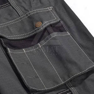 Pantalones de Trabajo Resistentes y Transpirables con Tirantes, Construcción de Tela Duradera, para Trabajo Industrial Pesado - Product Image 3