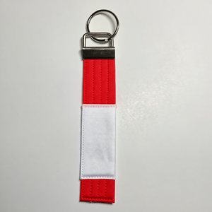 Porte-clés bicolore rouge et blanc avec anneau métallique, taille adulte unisexe, 100% polyester, accessoire sportif - Product Image 1