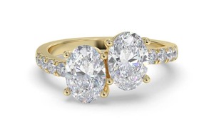 Bague Toi et Moi éblouissante à deux pierres de taille ovale, diamant de laboratoire de 0,80 ct en platine - Product Image 3