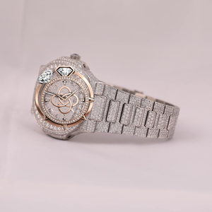 Montre en diamant moissanite de haute qualité pour hommes, entièrement sertie de pierres VVS - Product Image 2