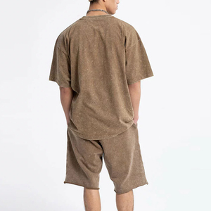 Ensembles shorts et t-shirt personnalisés 100% coton délavé effet soleil, logo personnalisé, coupe ample épaules tombantes, ensemble deux pièces pour homme - Product Image 2