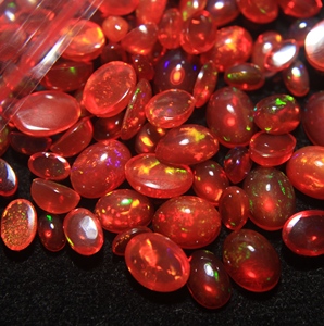 Opale rouge naturelle d'Éthiopie, cabochon d'opale fumée traitée, pierre précieuse de haute qualité, pierre brute pour la création de bijoux - Product Image 1