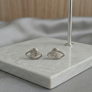 DIVYORO EYE <b>SILVER</b> EARRING - Product Image 3